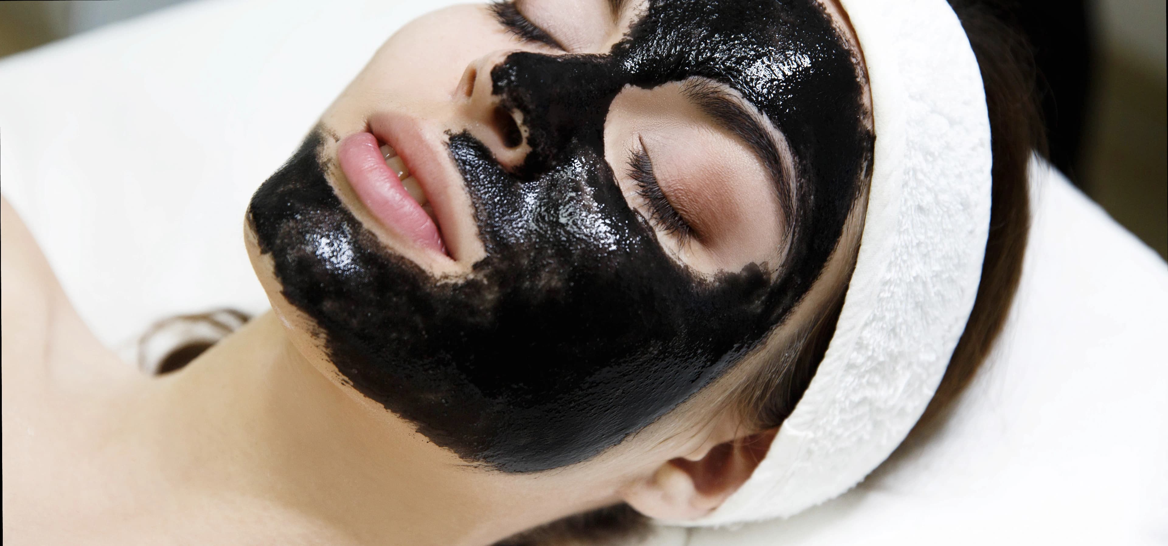 Carbon Facial Treatment